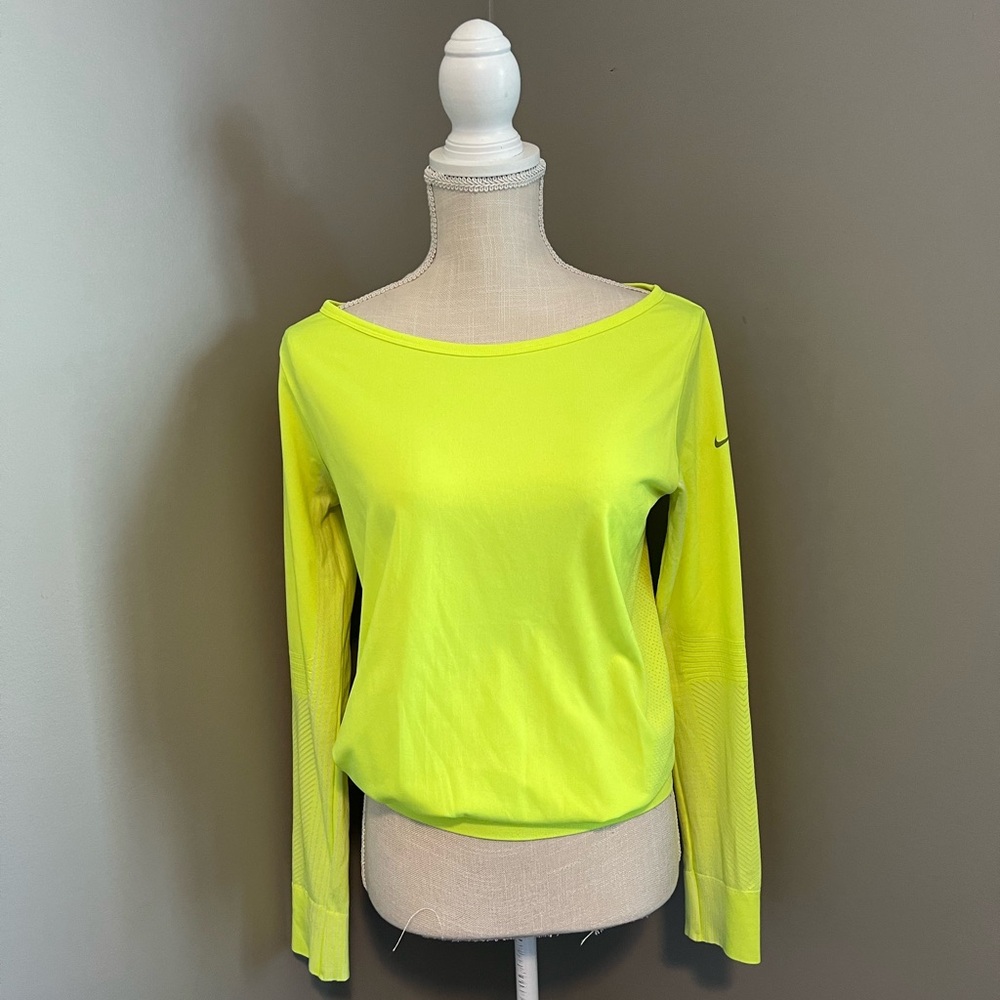 Nike DRI-FIT Top